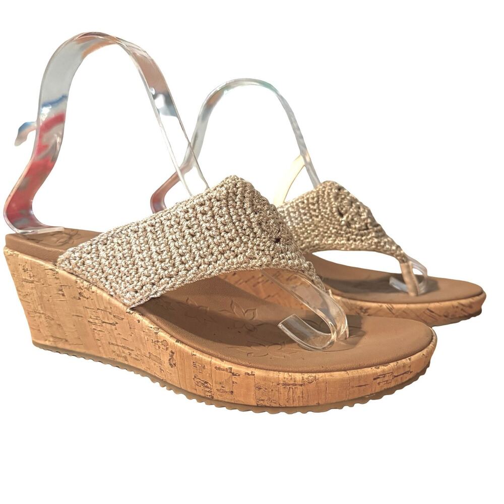 Skechers Beverlee Crochet Ivory Wedge Thongs Sandals Resort Vacation Shoes sz 8